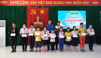 Tuổi trẻ xung kích vì cuộc sống cộng đồng và chuyển đổi số