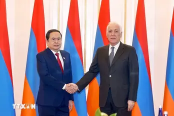 Chủ tịch Quốc hội Trần Thanh Mẫn hội kiến Tổng thống Armenia Vahagn Khachaturyan