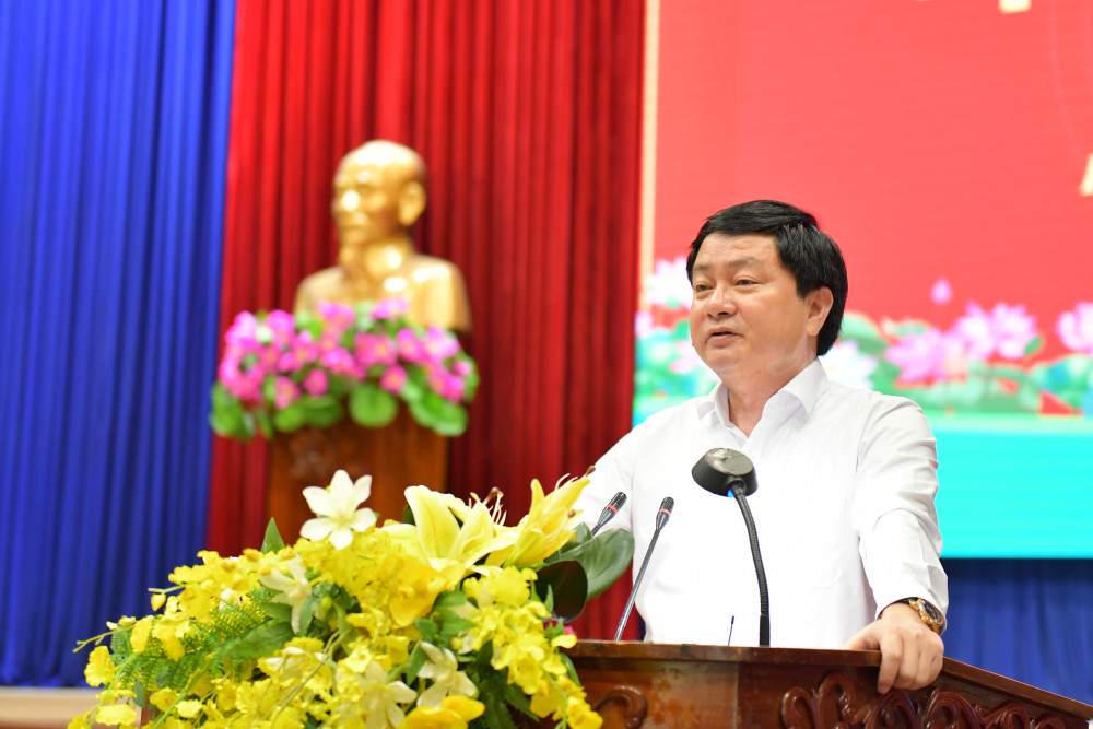Tập trung thực hiện các nhiệm vụ trong quí II gắn với sắp xếp, tinh gọn bộ máy