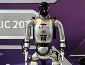Trung Quốc ra mắt robot nhà nông