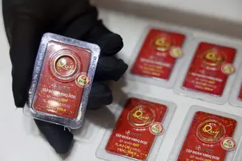 Giá vàng nhẫn tăng 3,5 triệu đồng trong buổi sáng, lên bằng vàng miếng
