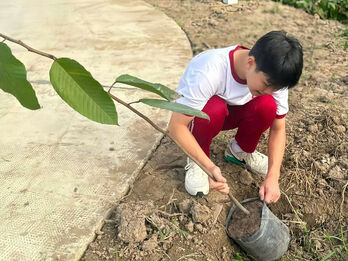 Ngày Trái Đất - Hành động vì tương lai xanh