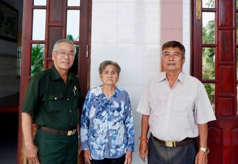 Lúc trẻ xung phong, về già gương mẫu