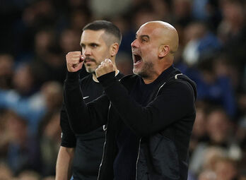 Tin tức thể thao sáng 23/4: Man City vươn lên hạng 3