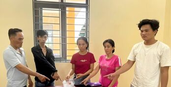 Khởi tố 5 bị can về tội tàng trữ trái phép chất ma túy