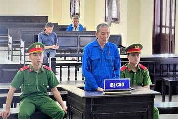 Chém 4 người trọng thương từ mâu thuẫn chuyện quét rác