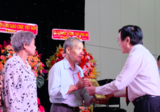 Nguyên Chủ tịch nước Trương Tấn Sang dự họp mặt nhà giáo kháng chiến