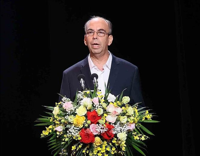 Foreign ambassadors congratulate Vietnam’s achievements after 50 years of reunification