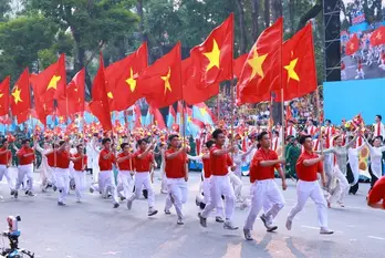 Foreign ambassadors congratulate Vietnam’s achievements after 50 years of reunification
