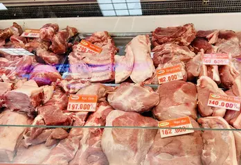 Giá heo hơi hôm nay 03/5: Tiếp tục mất đỉnh