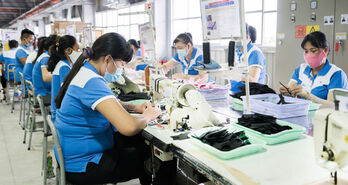 Công nhân Việt Nam tiên phong bước vào kỷ nguyên mới
