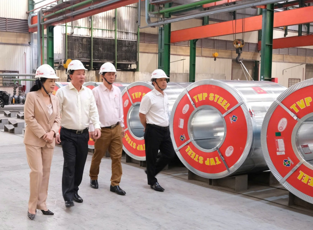 Hỗ trợ doanh nghiệp sản xuất, kinh doanh