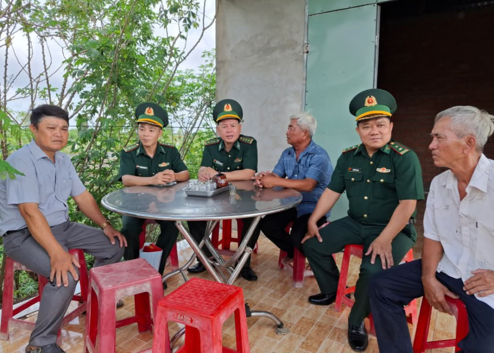 Vững chắc thế trận biên phòng toàn dân