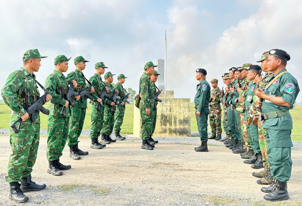 Vững chắc thế trận biên phòng toàn dân