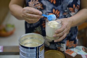 Thật độc ác khi hàng giả nhắm vào trẻ em, người yếu thế