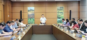 Đoàn đại biểu Quốc hội tỉnh Long An tham gia đóng góp dự thảo Luật Khoa học, công nghệ và đổi mới sáng tạo và Luật Năng lượng nguyên tử (sửa đổi)