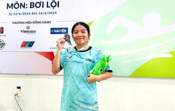 Tỏa sáng từ đường đua xanh đến thành tích học tập