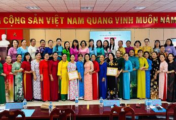 Đức Hòa: Khen thưởng các tập thể, cá nhân có thành tích trong xây dựng nông thôn mới, xây dựng gia đình '5 không, 3 sạch'