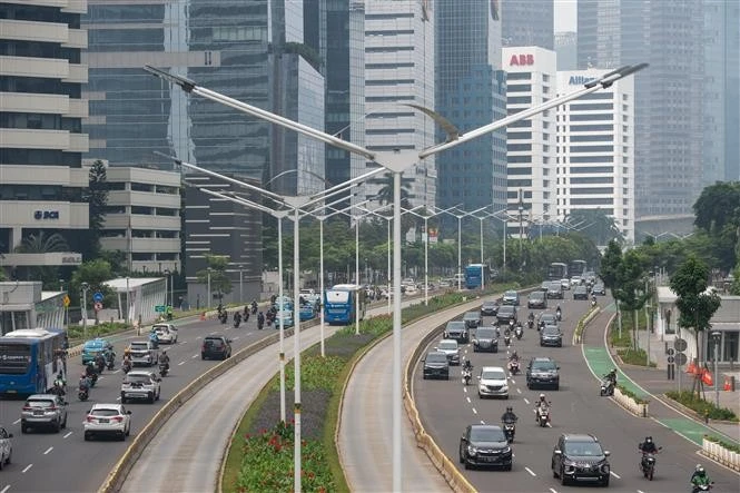Indonesia’s capital struggles to breathe amid worsening air pollution