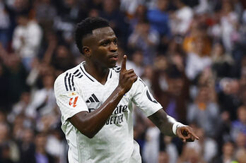 Tin thể thao 13/5: Vinicius phớt lờ đề nghị 1 tỉ euro; Tranh cãi trọng tài chung kết Europa League