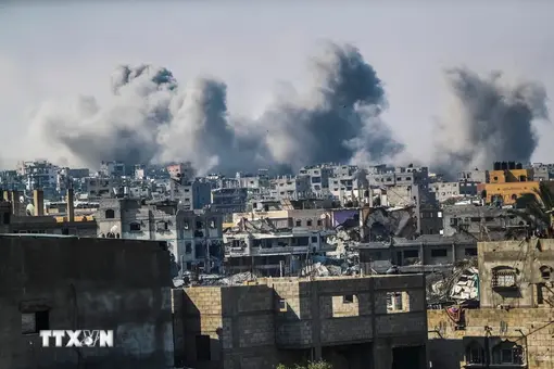 Israel phát động chiến dịch tấn công quy mô lớn vào Dải Gaza Israel phát động chiến dịch tấn công quy mô lớn vào Dải Gaza