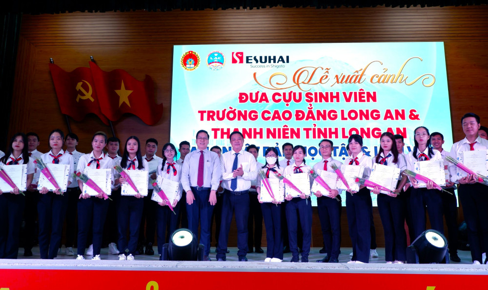 Tìm kiếm cơ hội việc làm ổn định ở nước ngoài
