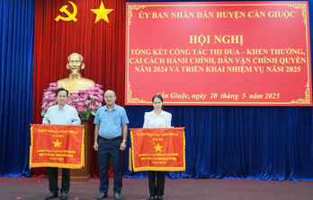 Cần Giuộc tổng kết công tác thi đua, khen thưởng năm 2024