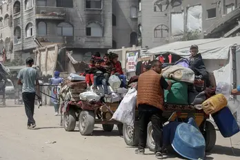 Israel cho phép lượng hàng viện trợ rất hạn chế vào Gaza