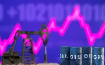Giá xăng dầu hôm nay 21/5: Giữ mức cao do lo ngại nguồn cung