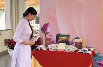 Gieo mầm lý tưởng, vun bồi tinh thần cống hiến