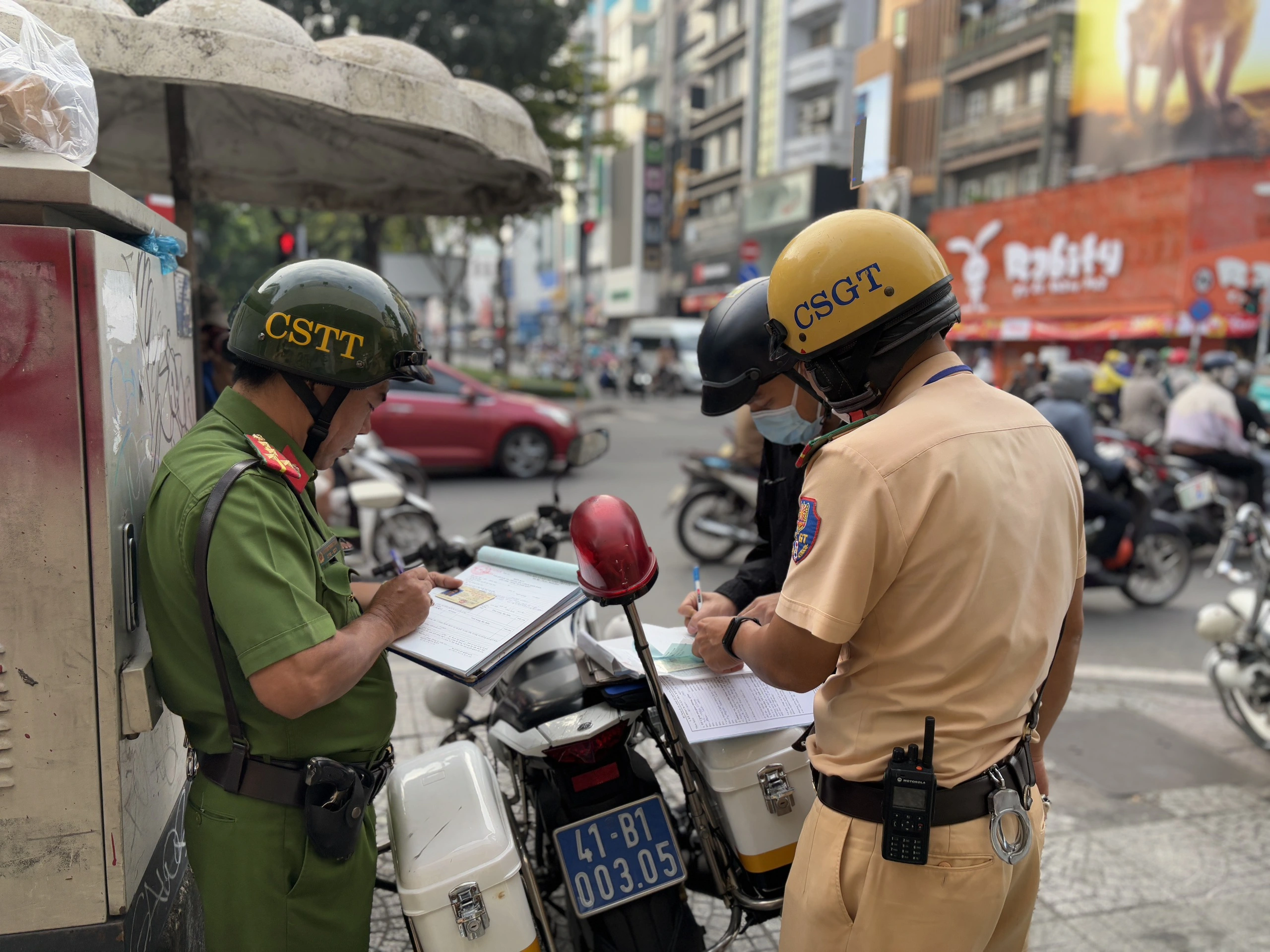 Nếu không nộp phạt vi phạm giao thông, chuyện gì xảy ra?