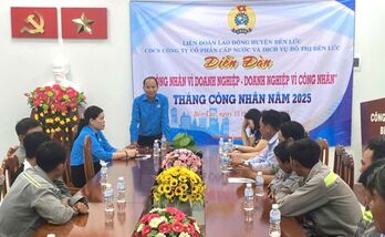 Gặp gỡ, đối thoại với công nhân, lao động