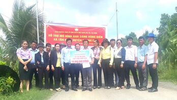 UBMTTQ Việt Nam xã Tân Hiệp tham gia giữ vững an ninh biên giới