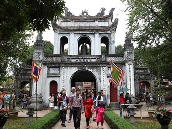 Hanoi hosts nearly 13 million tourists in first five months
