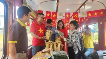 Chính thức khai thác chuyến tàu du lịch Quy Nhơn-Diêu Trì