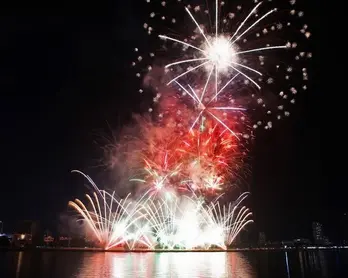 Da Nang int’l fireworks festival 2025 promises thrills