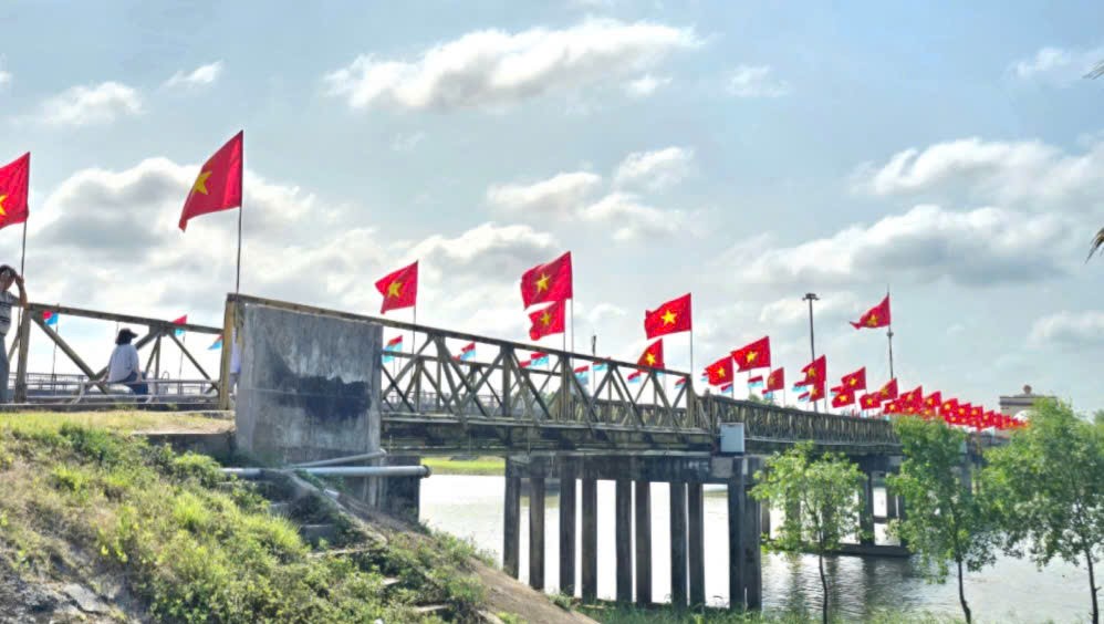 Quảng Trị miền đất lửa anh hùng: Ngọn lửa bất tử giữa thành cổ và dòng vĩ tuyến (Bài 1)