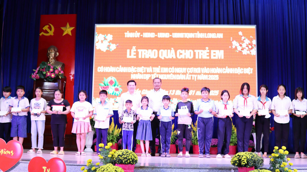 Chăm lo cho người nghèo, không để ai bị bỏ lại phía sau