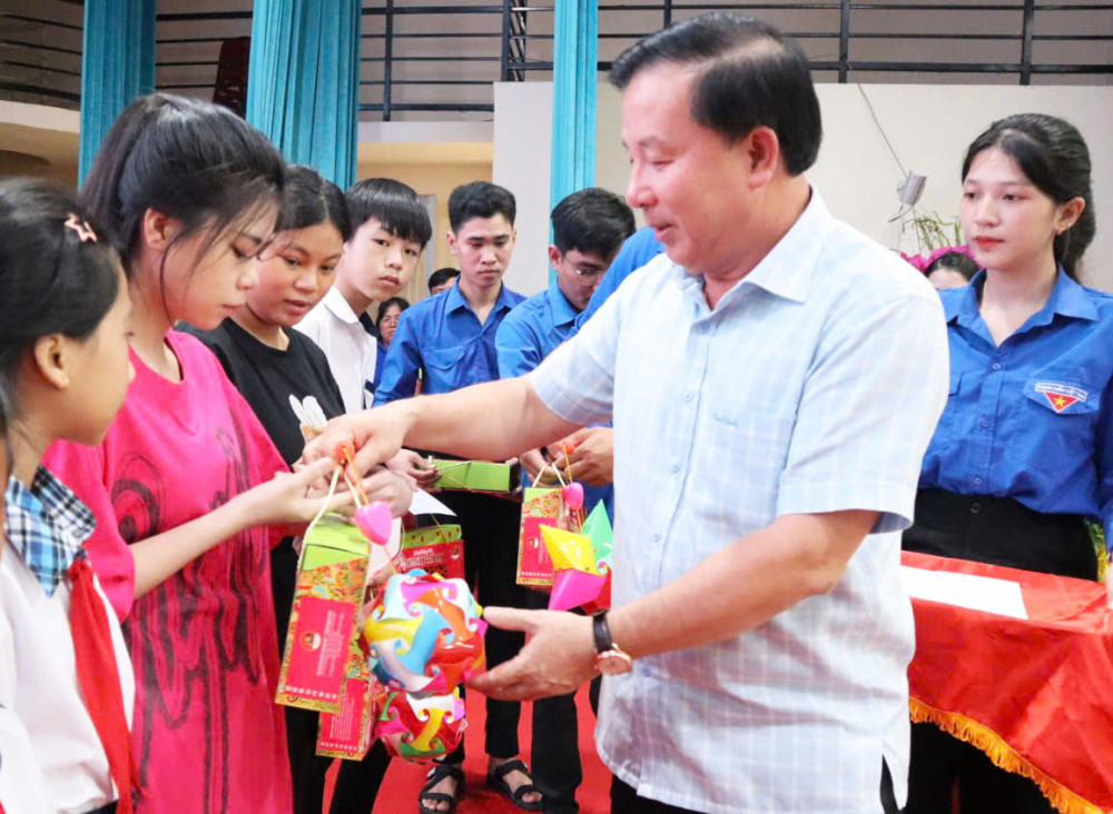 Chăm lo cho người nghèo, không để ai bị bỏ lại phía sau