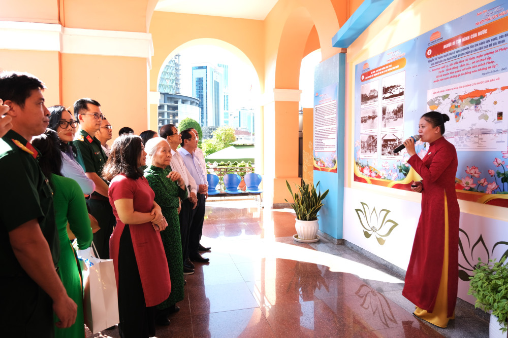 Những địa chỉ đỏ in đậm dấu ấn Người