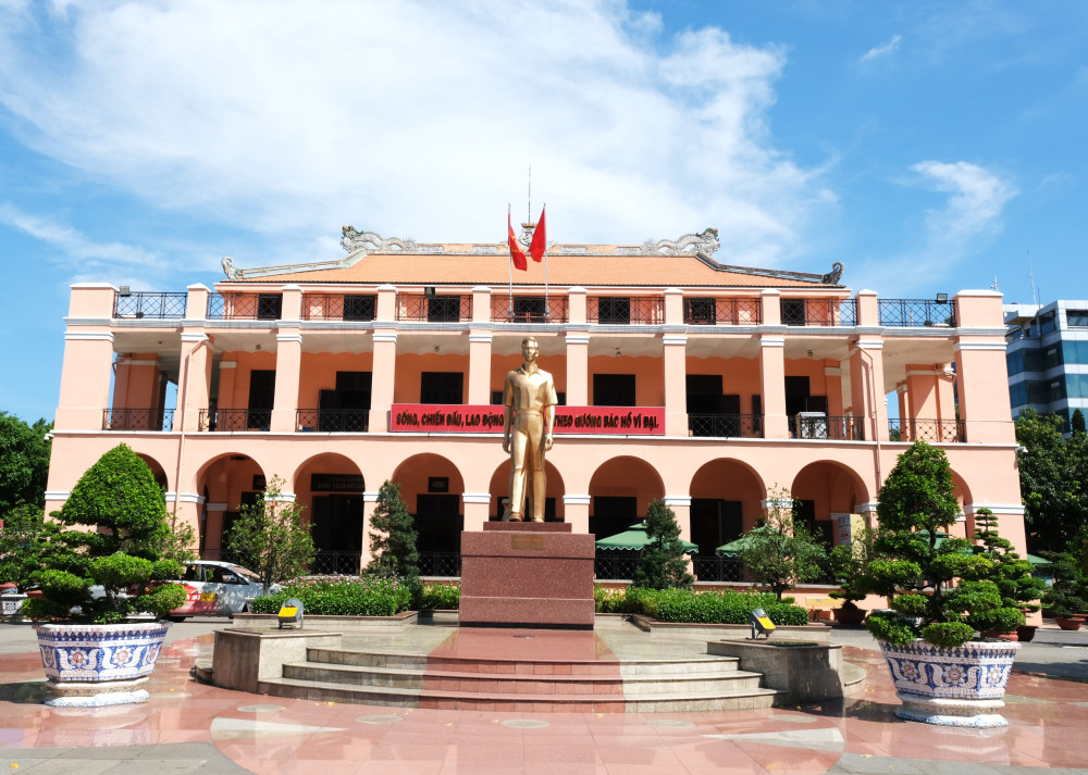 Những địa chỉ đỏ in đậm dấu ấn Người