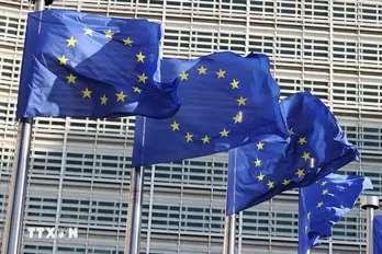 EU dừng đáp trả để tạo không gian đàm phán thương mại với Mỹ