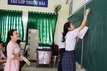 Quản lý chặt việc dạy thêm, học thêm