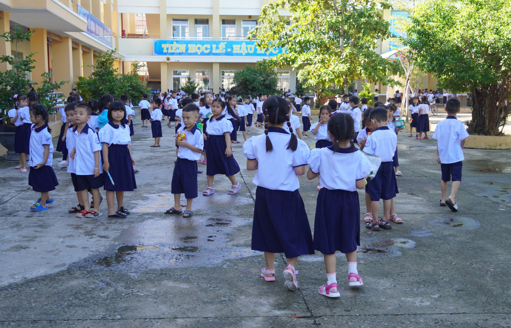 Quản lý chặt việc dạy thêm, học thêm