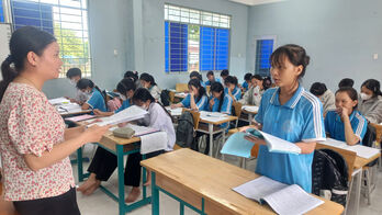 Gắn bó với dân bằng những việc làm thiết thực
