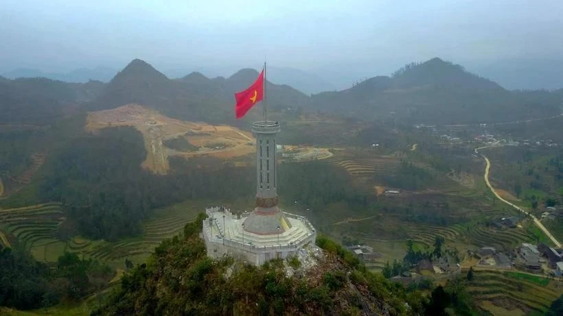 Lung Cu flag tower temporarily closed for restoration