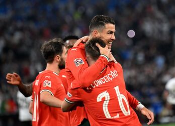 Ronaldo ghi bàn giúp Bồ Đào Nha hạ Đức, vào chung kết Nations League