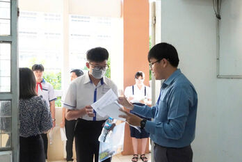 Thí sinh Long An tự tin vượt qua môn thi đầu tiên vào lớp 10