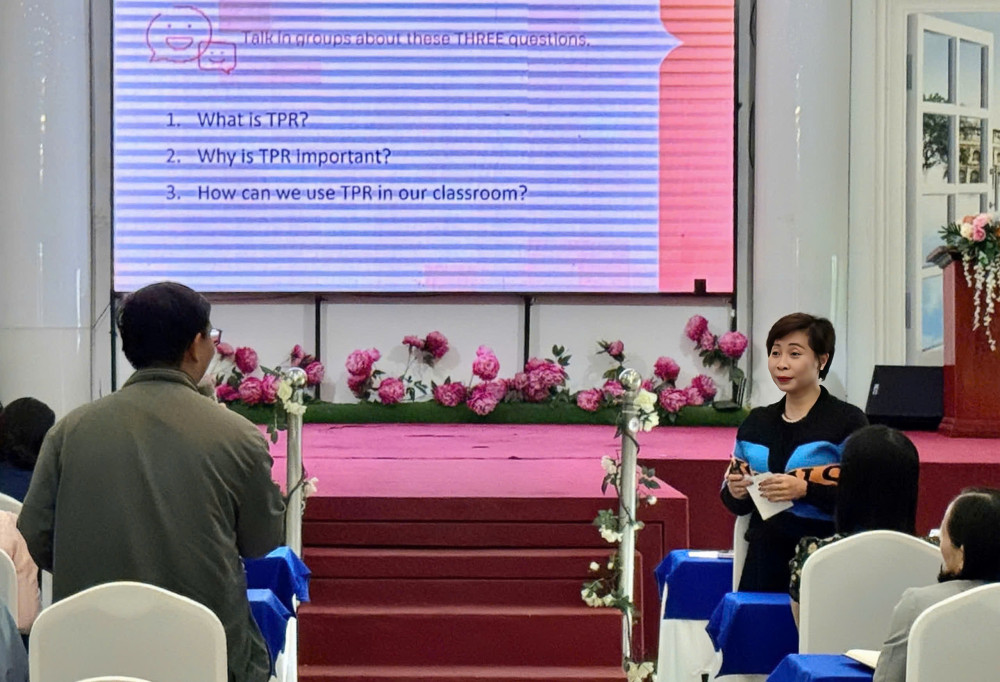 Tập huấn phương pháp dạy làm quen với tiếng Anh dành cho trẻ em mẫu giáo