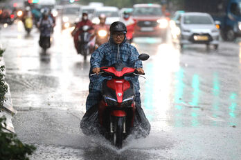 Thời tiết hôm nay 11/6: Nam Bộ, Trung Bộ mưa dông diện rộng do ảnh hưởng bão số 1 sắp hình thành